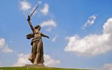 مجسمه تاریخی مادر میهن در روسیه