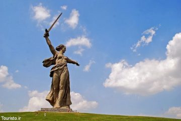 مجسمه تاریخی مادر میهن در روسیه