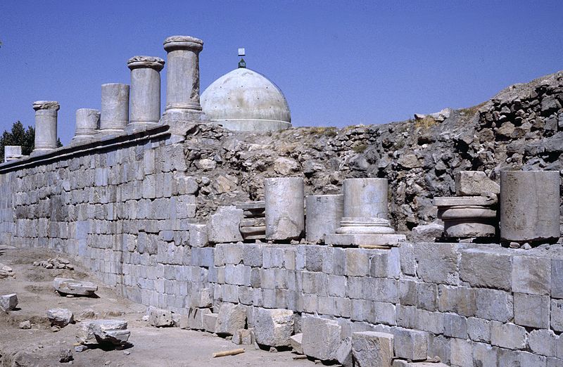 معبد آناهیتا کرمانشاه